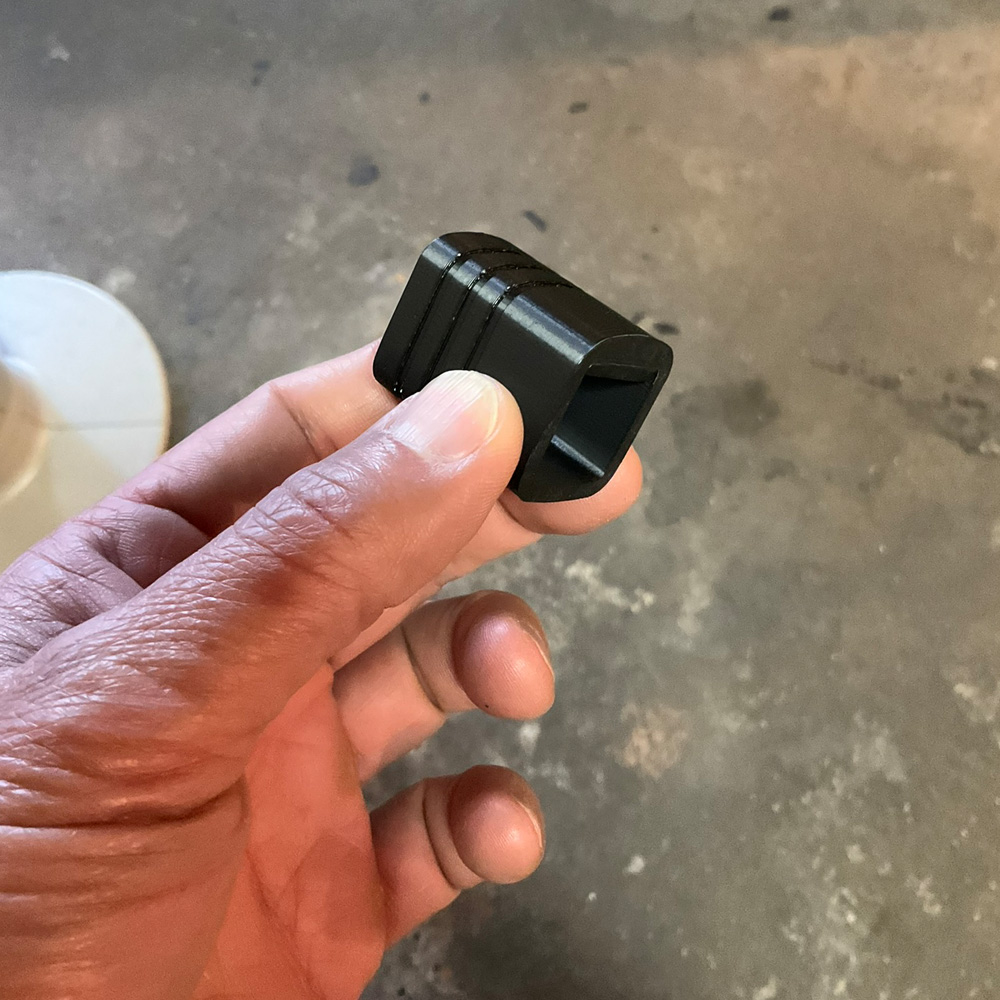 buell ウインカーステム修理