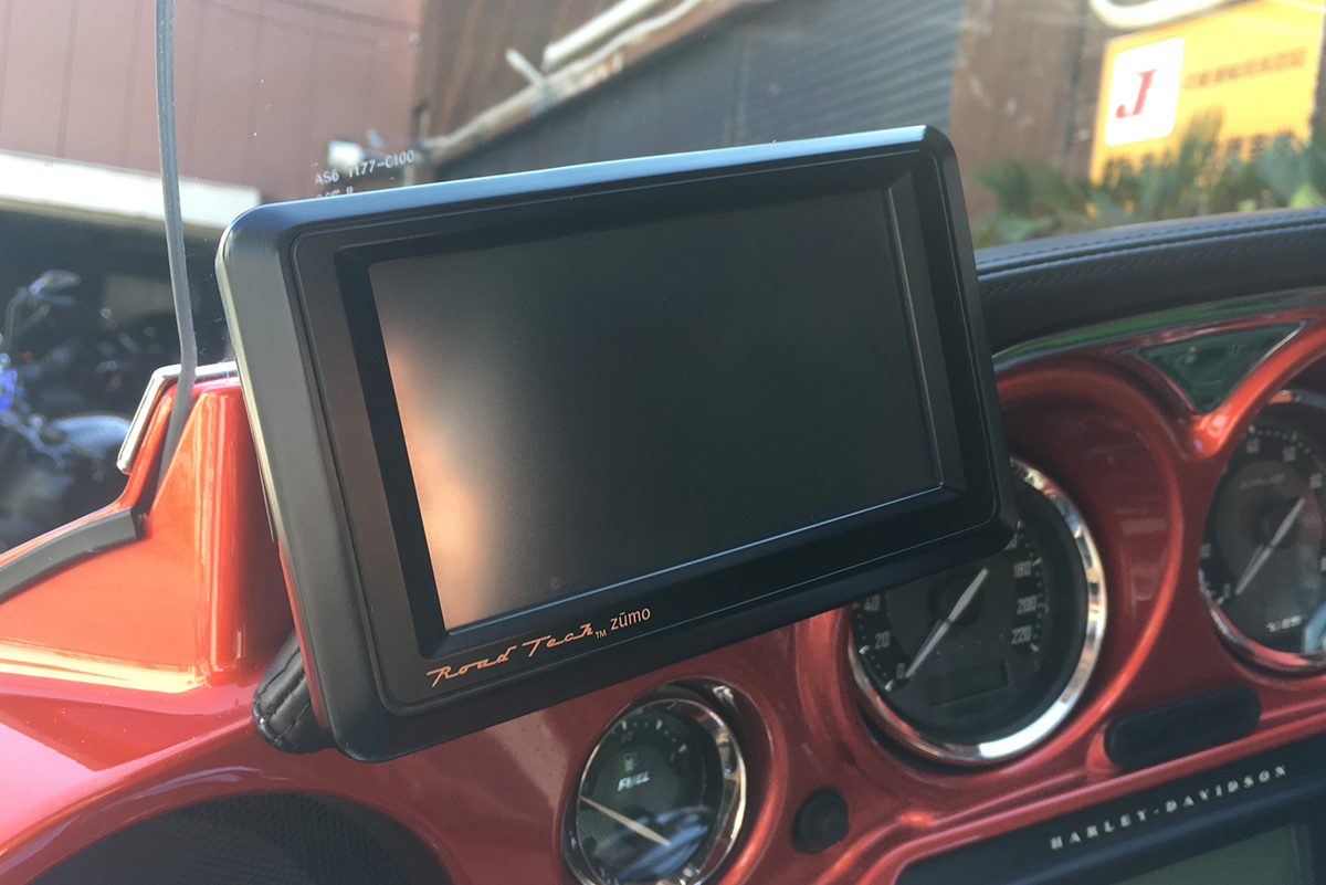 FLHTCUSE8 ナビ