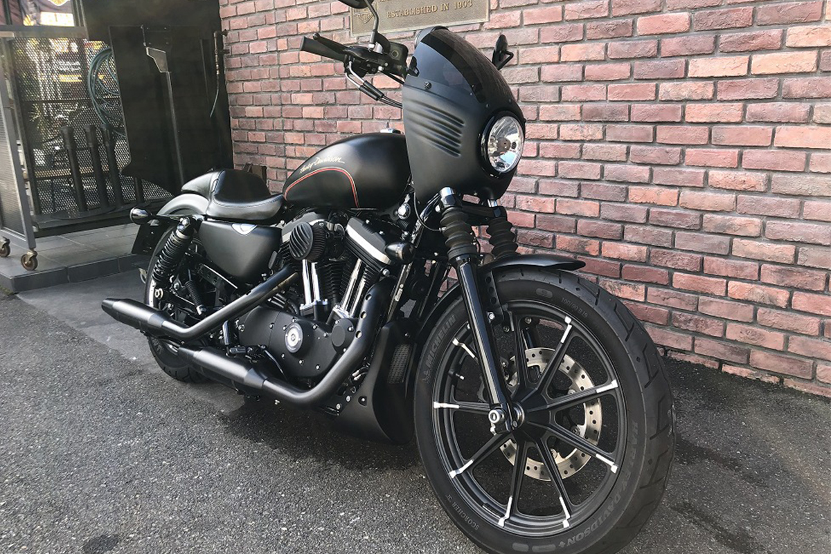 スポーツスター アイアン883