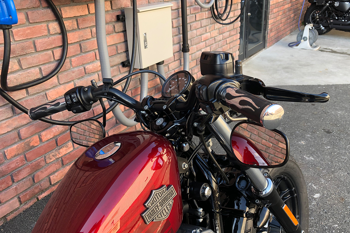XL1200X グリップ